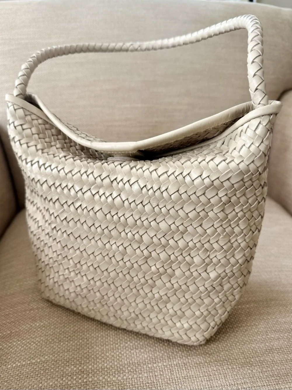 New Madewell Bestseller The Signature Woven Shoulder Bag in Vintage Muslin - Picture 4 of 6